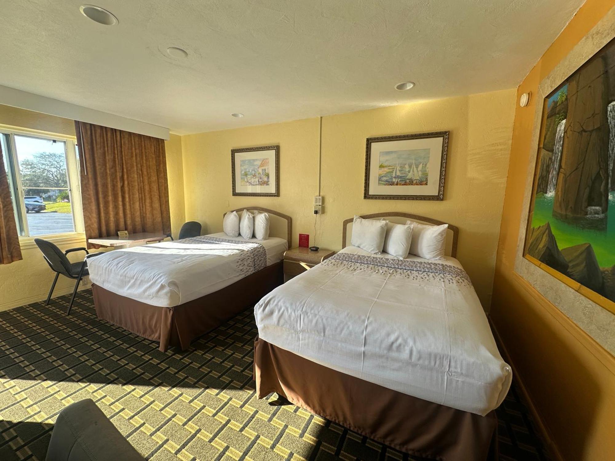 Super By Oyo Daytona Near Airport *
