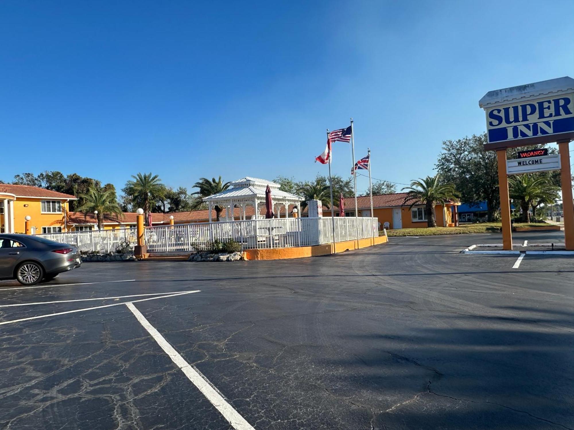 Super By Oyo Daytona Near Airport Motel