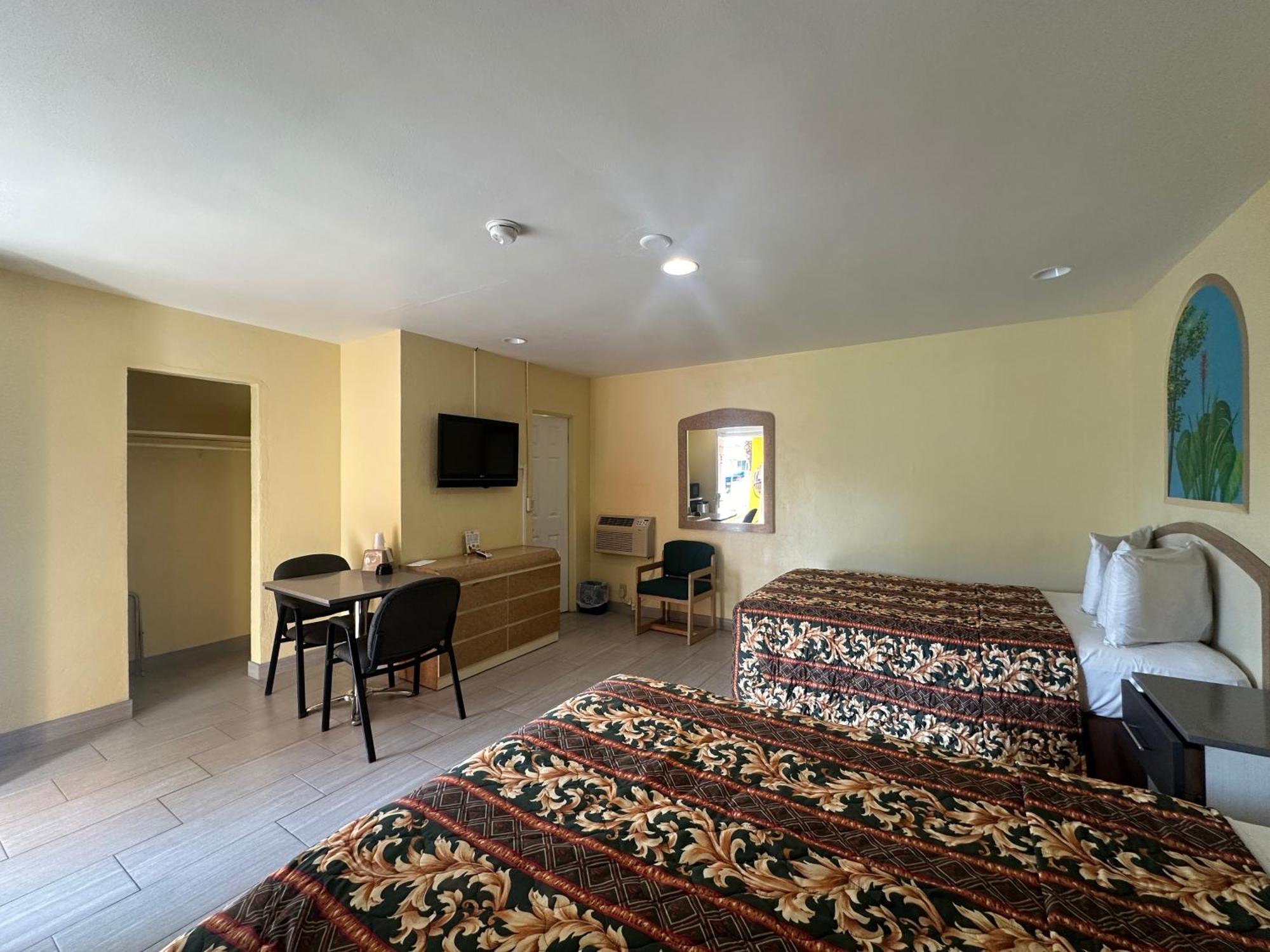 Super By Oyo Daytona Near Airport Motel *